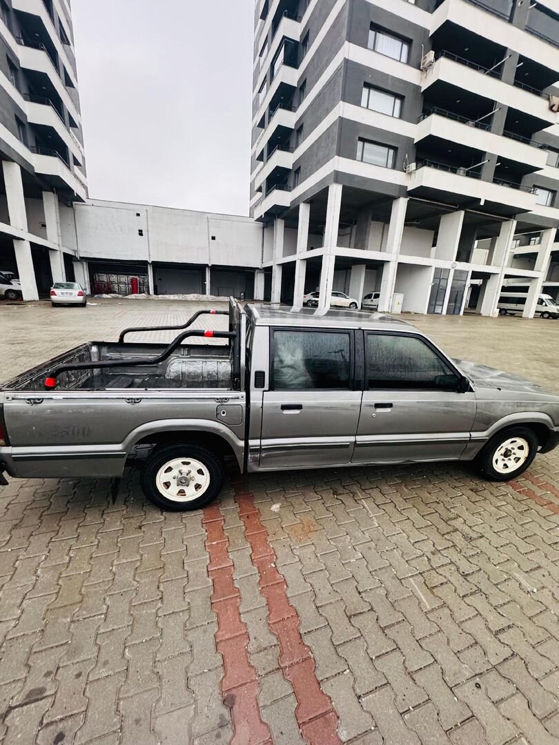 Sahibinden Mazda B2500 2.5 D 1998 Model 5