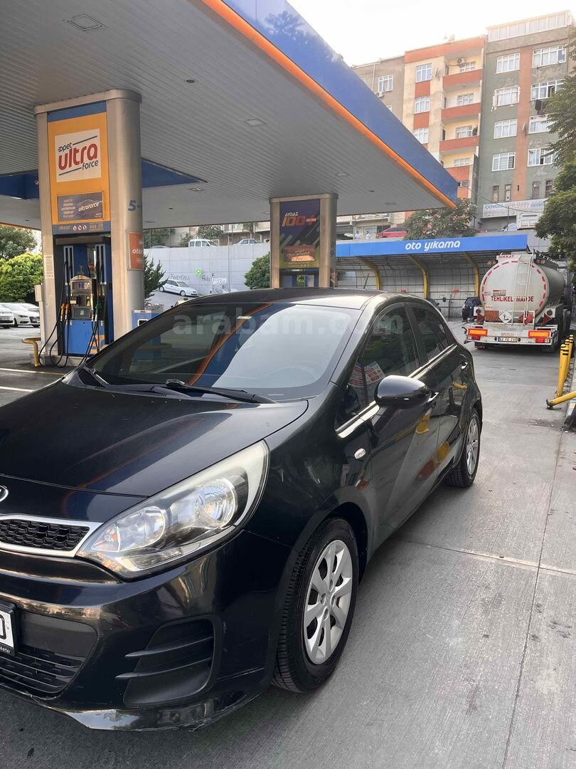 Sahibinden Kia Rio 1.4 CVVT Comfort 2015 Model İstanbul 118.000 km Siyah 2