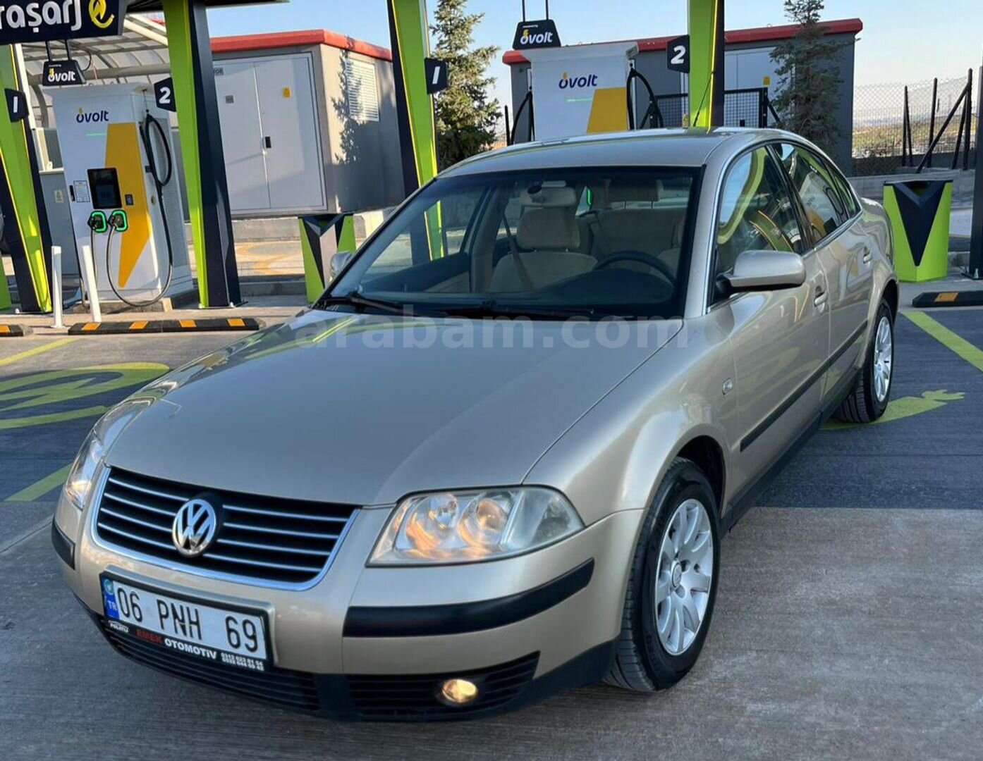 Galeriden Volkswagen Passat 1.9 TDi Comfortline 2004 Model Ankara 292.000 km Sarı 3