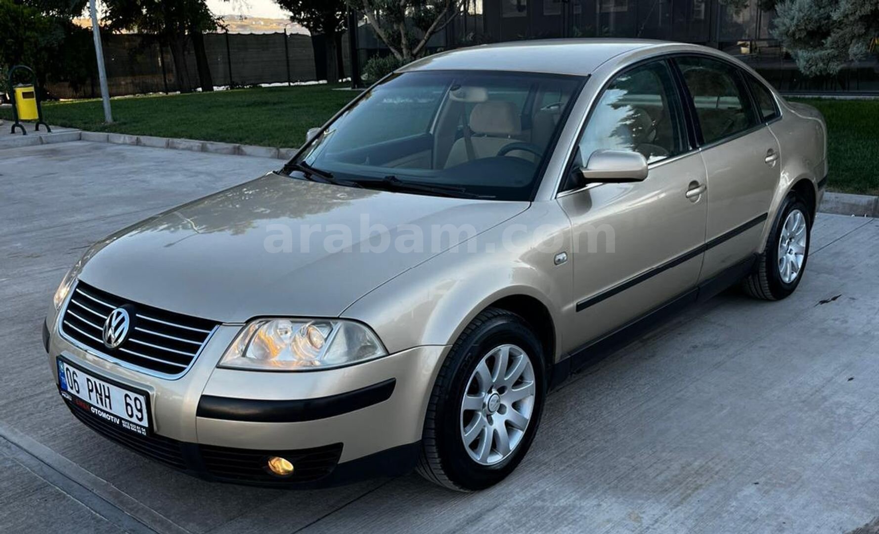 Galeriden Volkswagen Passat 1.9 TDi Comfortline 2004 Model Ankara 292.000 km Sarı 4