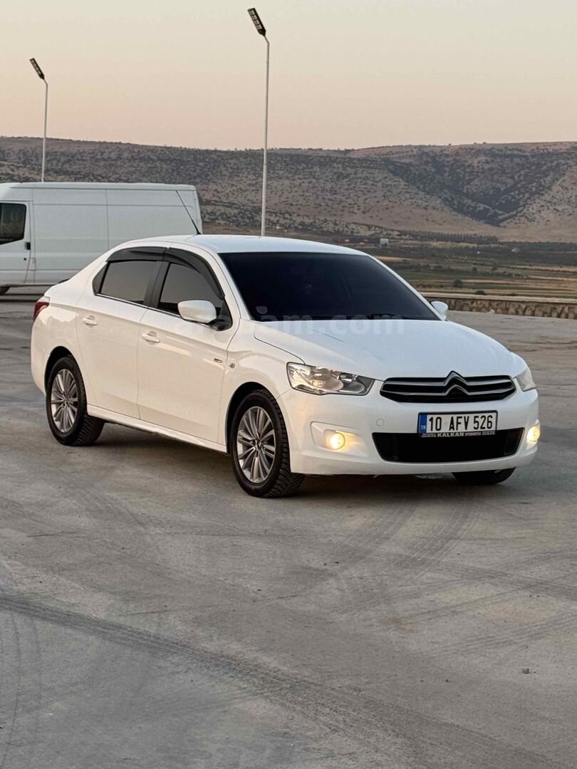 Galeriden Citroen C-Elysée 1.6 HDi Exclusive 2014 Model Gaziantep 194.000 km Beyaz 3