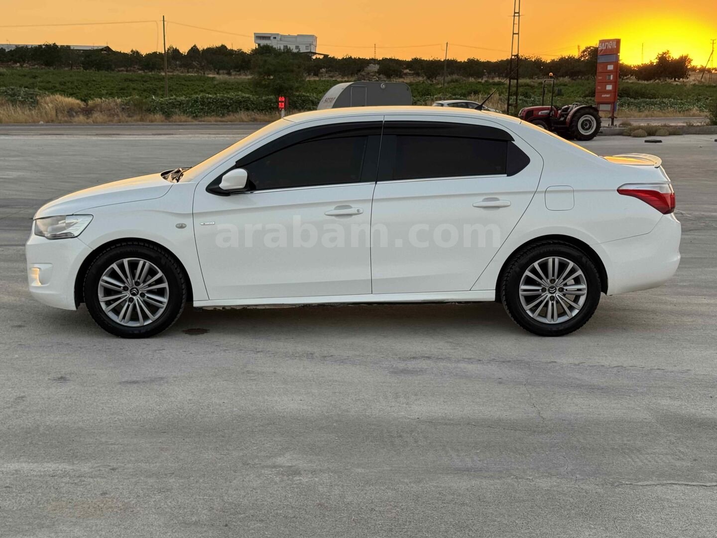 Galeriden Citroen C-Elysée 1.6 HDi Exclusive 2014 Model Gaziantep 194.000 km Beyaz 7