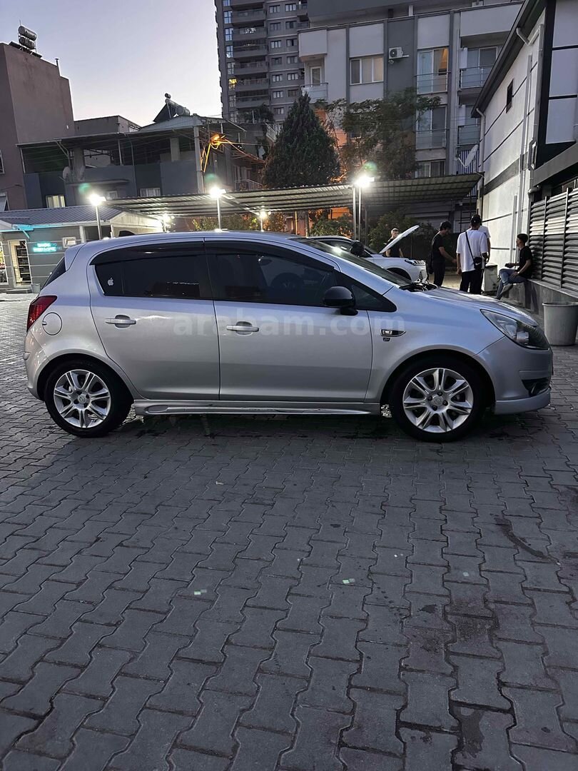 Sahibinden Opel Corsa 1.3 CDTI Enjoy 111 2010 Model İzmir 218.000 km Gri 3