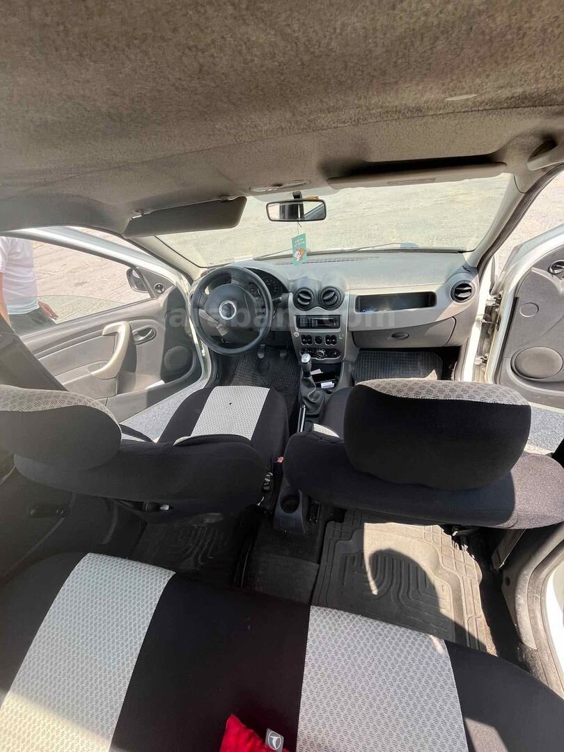 Sahibinden Dacia Logan 1.5 dCi Ambiance 2012 Model İstanbul 442.000 km Beyaz 7