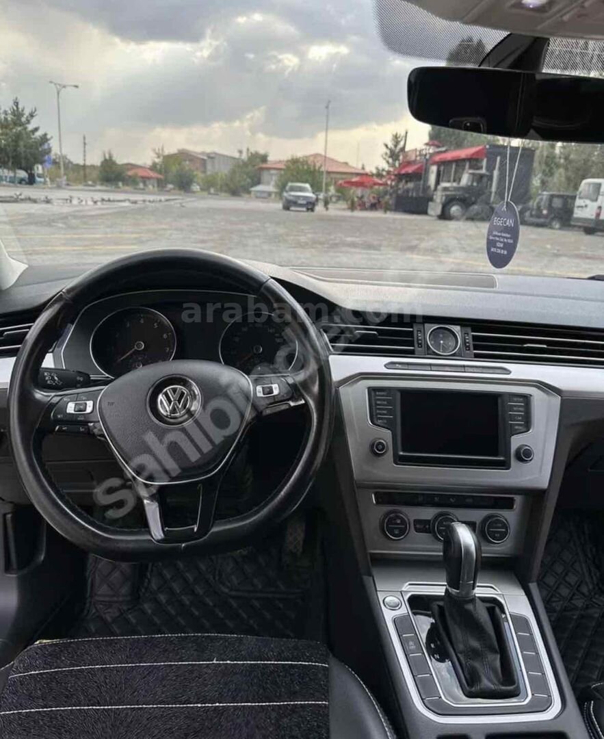 Sahibinden Volkswagen Passat 1.4 TSi BlueMotion Comfortline 2017 Model Kars 120.000 km Beyaz 7