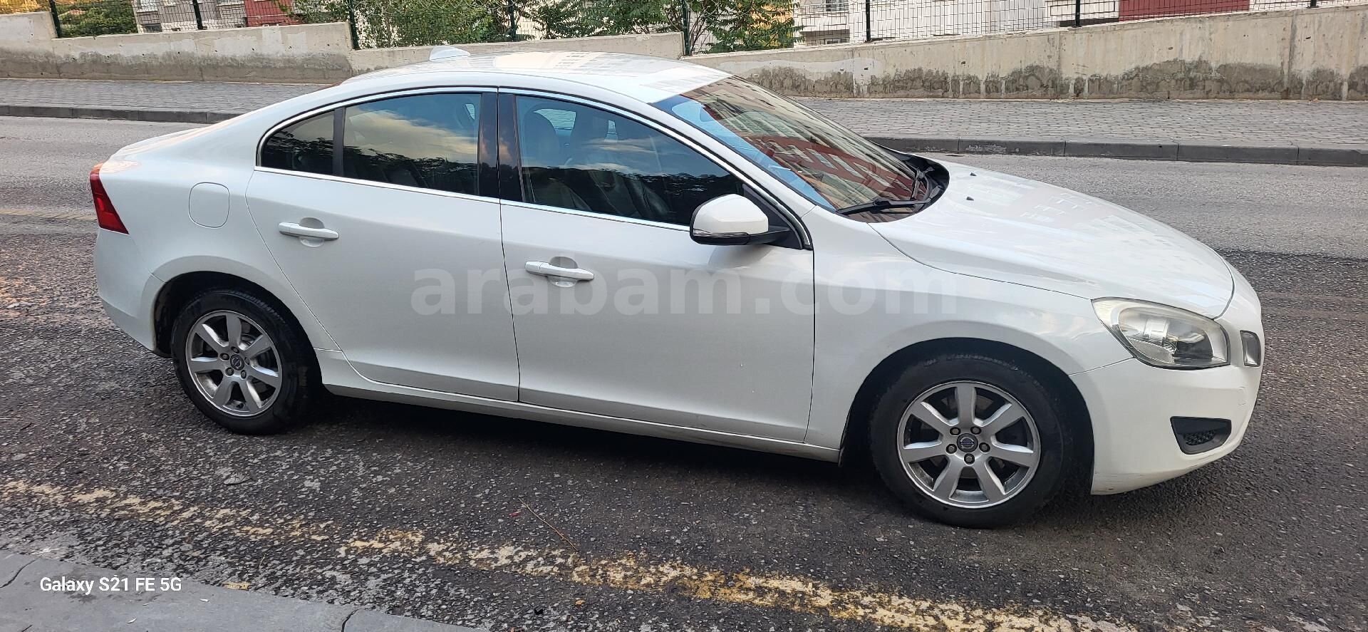 Sahibinden Volvo S60 1.6 D Premium 2013 Model Ankara 219.000 km Beyaz 3