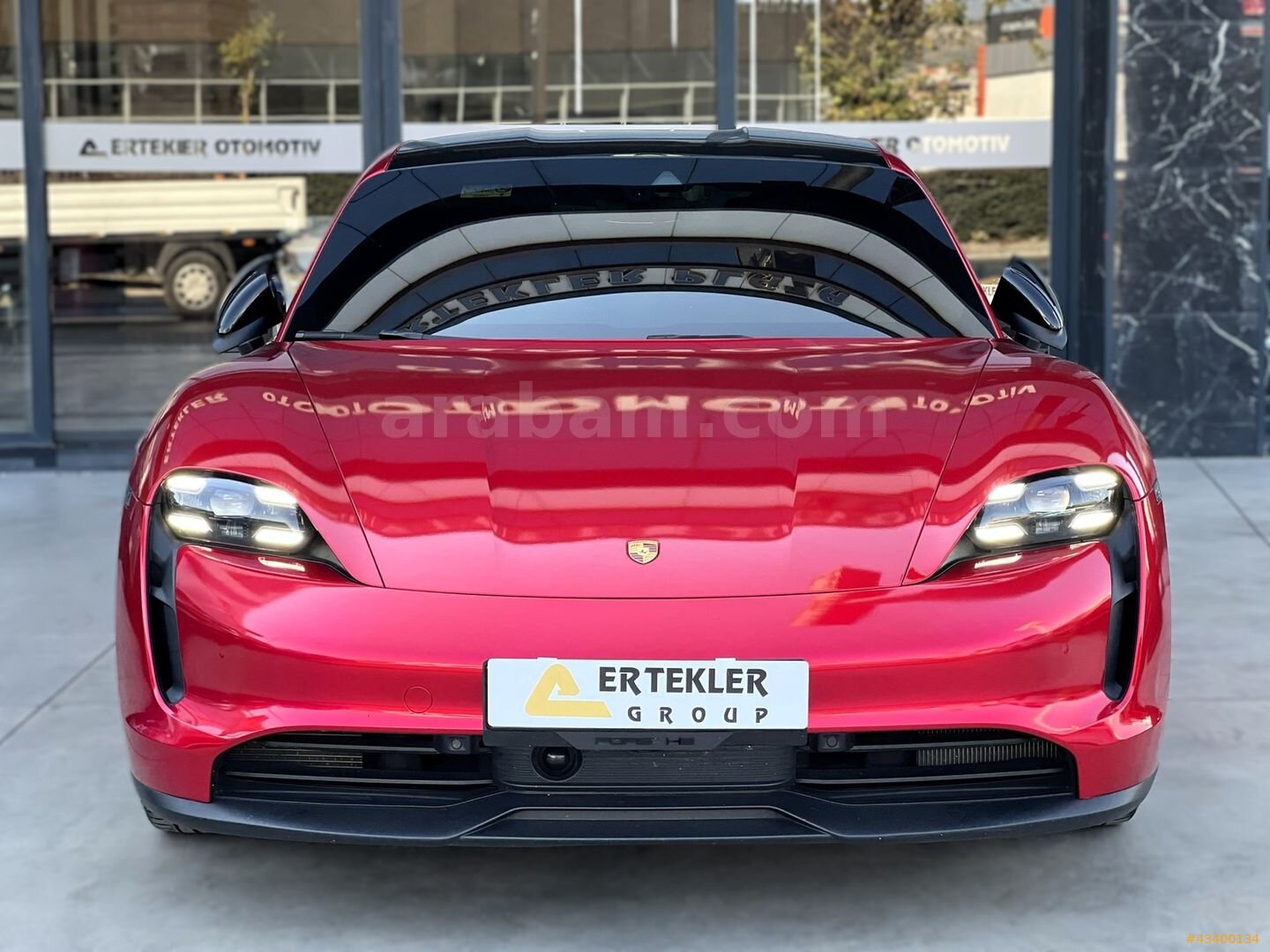 Galeriden Porsche Taycan Elektrik 4S Performance 2020 Model İzmir 50.100 km Kırmızı 3