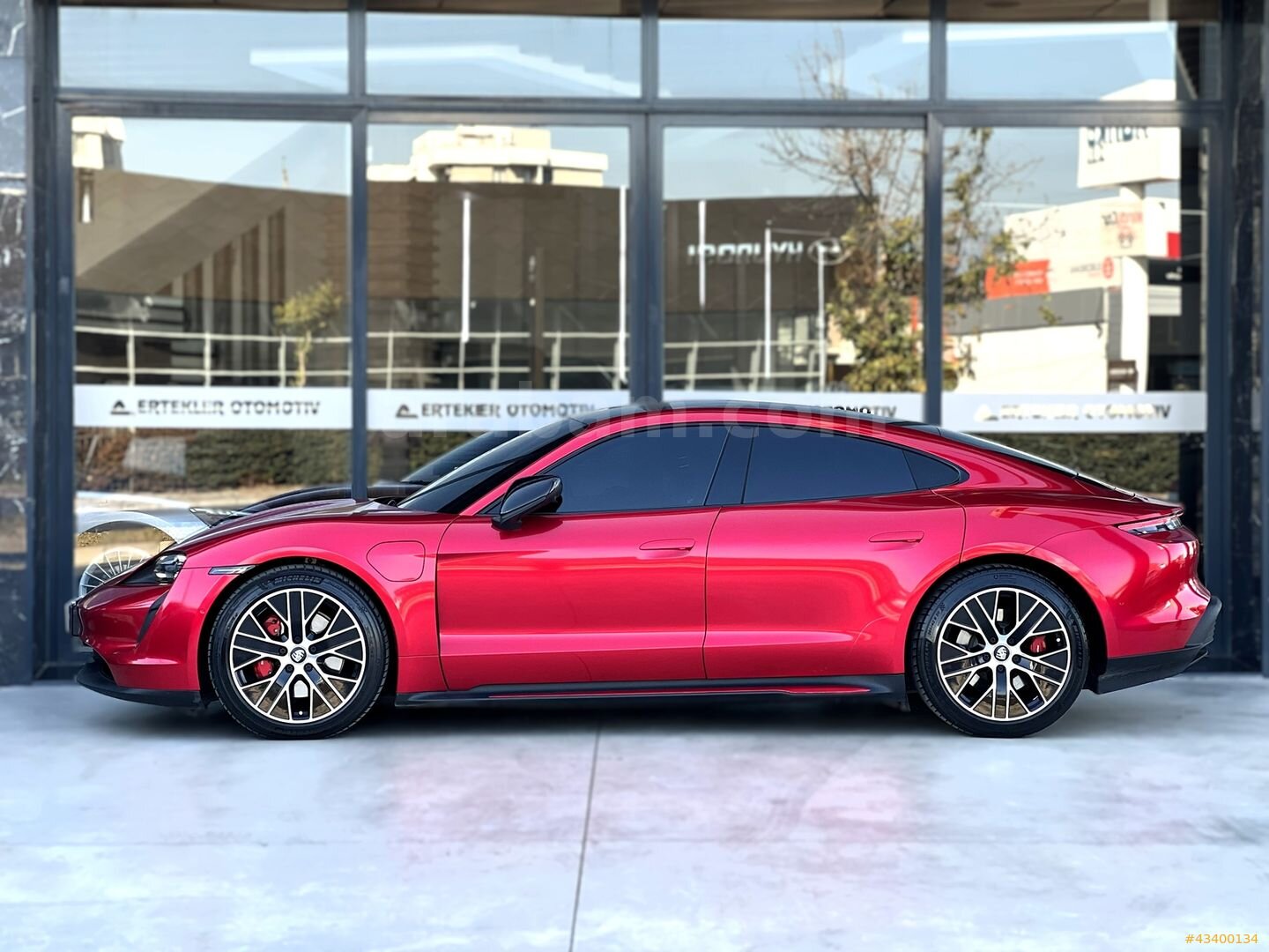 Galeriden Porsche Taycan Elektrik 4S Performance 2020 Model İzmir 50.100 km Kırmızı 5