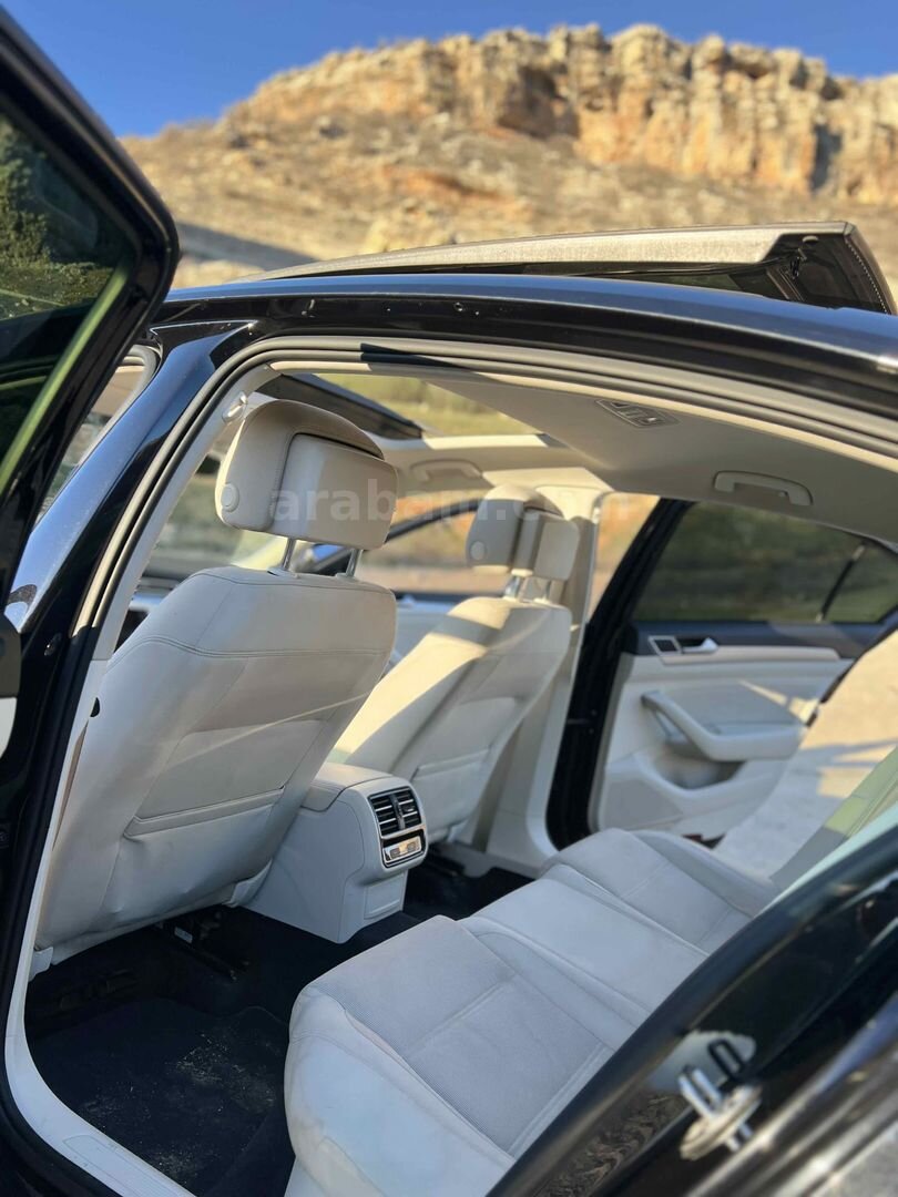 Sahibinden Volkswagen Passat 1.6 TDi BlueMotion Comfortline 2018 Model Diyarbakır 190.000 km Siyah 1