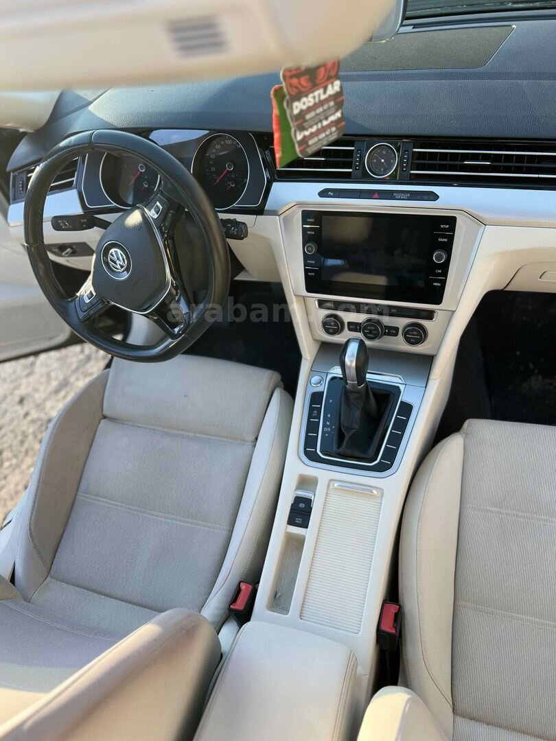 Sahibinden Volkswagen Passat 1.6 TDi BlueMotion Comfortline 2018 Model Diyarbakır 190.000 km Siyah 7