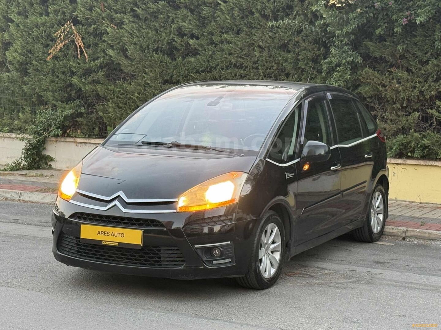 Galeriden Citroen C4 Picasso 1.6 HDi SX PK 2008 Model Mersin 238.000 km Siyah 1