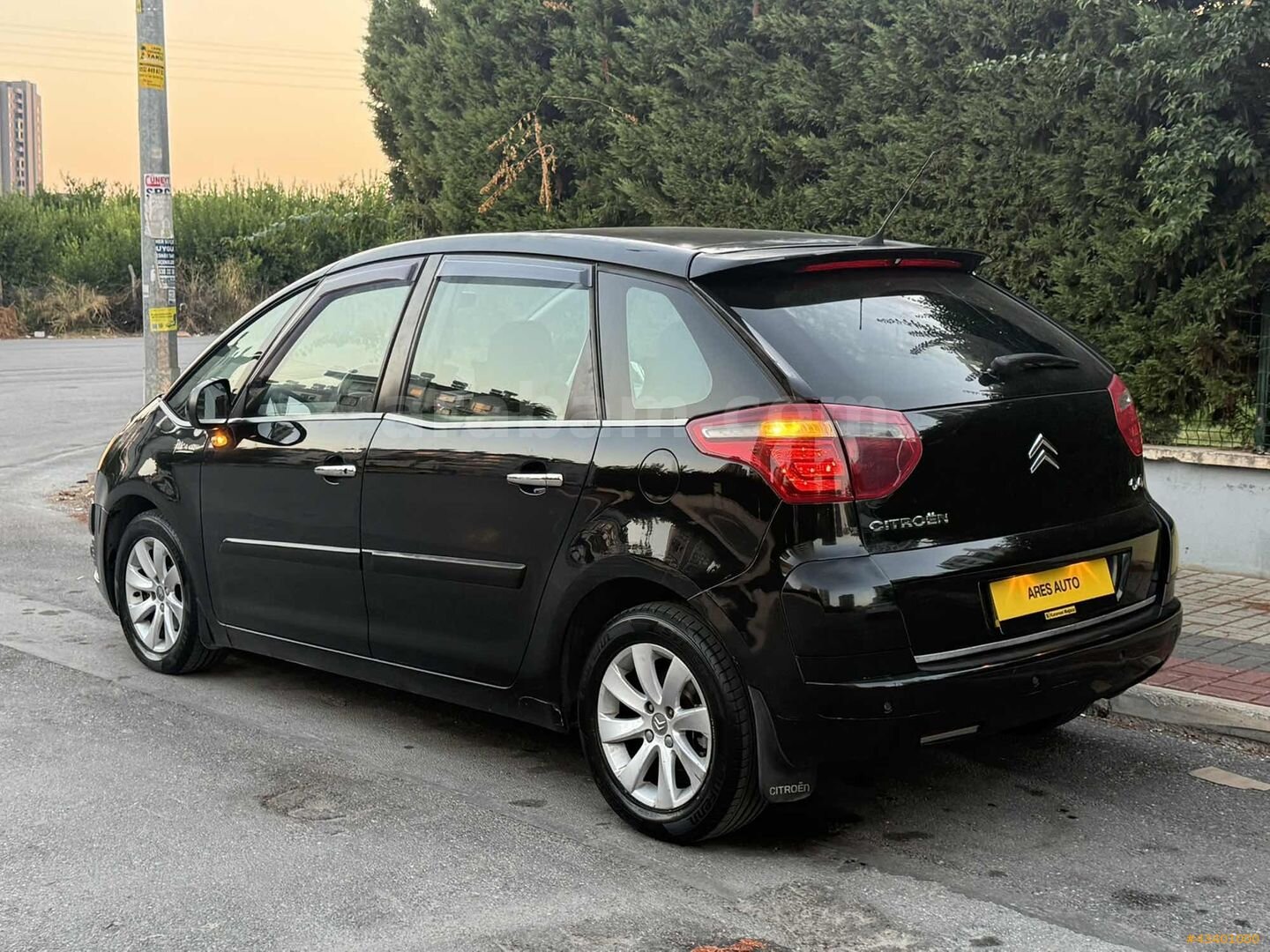 Galeriden Citroen C4 Picasso 1.6 HDi SX PK 2008 Model Mersin 238.000 km Siyah 6