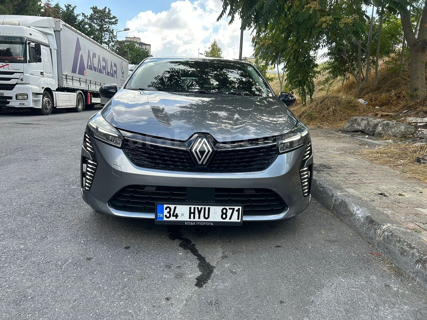 2024 OCAK ÇIKIŞLI RENAULT CLIO 5 1.0 TCE 90 HP EQUILIBRE