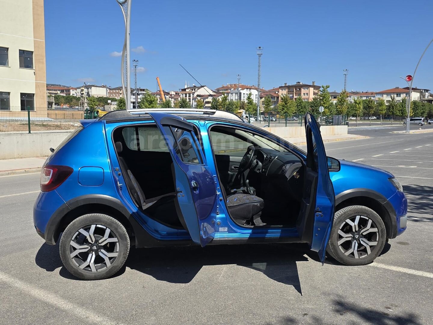 Sahibinden Dacia Sandero 1.5 dCi Stepway 2016 Model Kocaeli 274.400 km Mavi 6