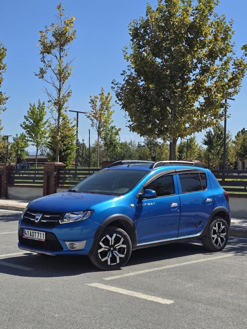 Sahibinden Dacia Sandero 1.5 dCi Stepway 2016 Model Kocaeli 274.400 km Mavi 7