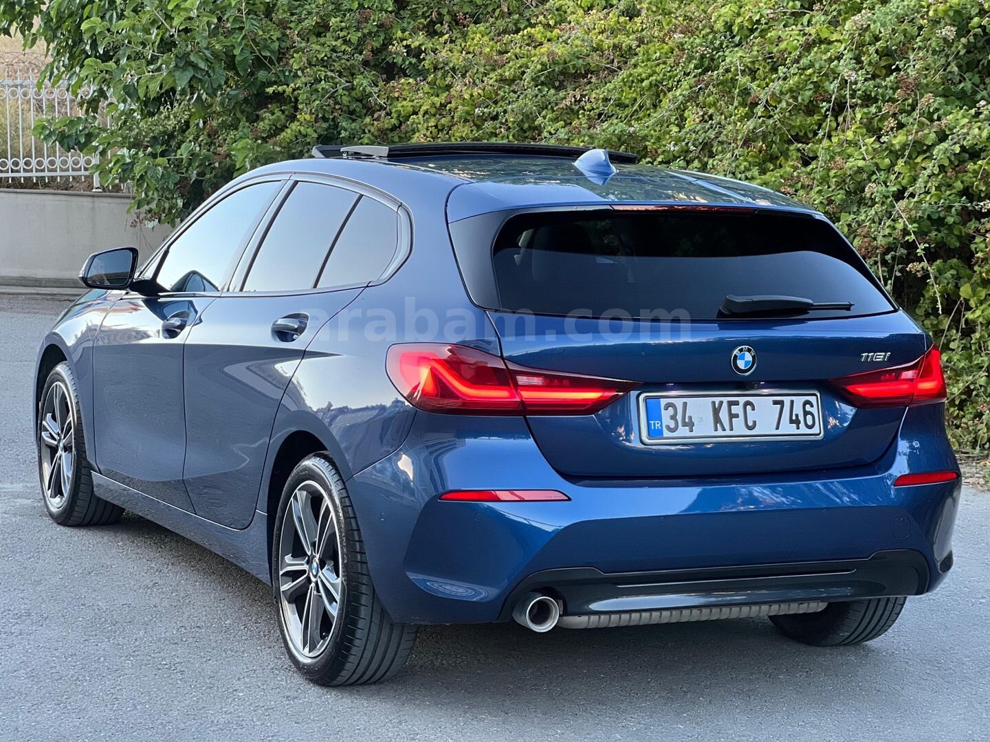 Galeriden BMW 1 Serisi 118i Sport Line 2023 Model İstanbul 40.000 km Mavi 4