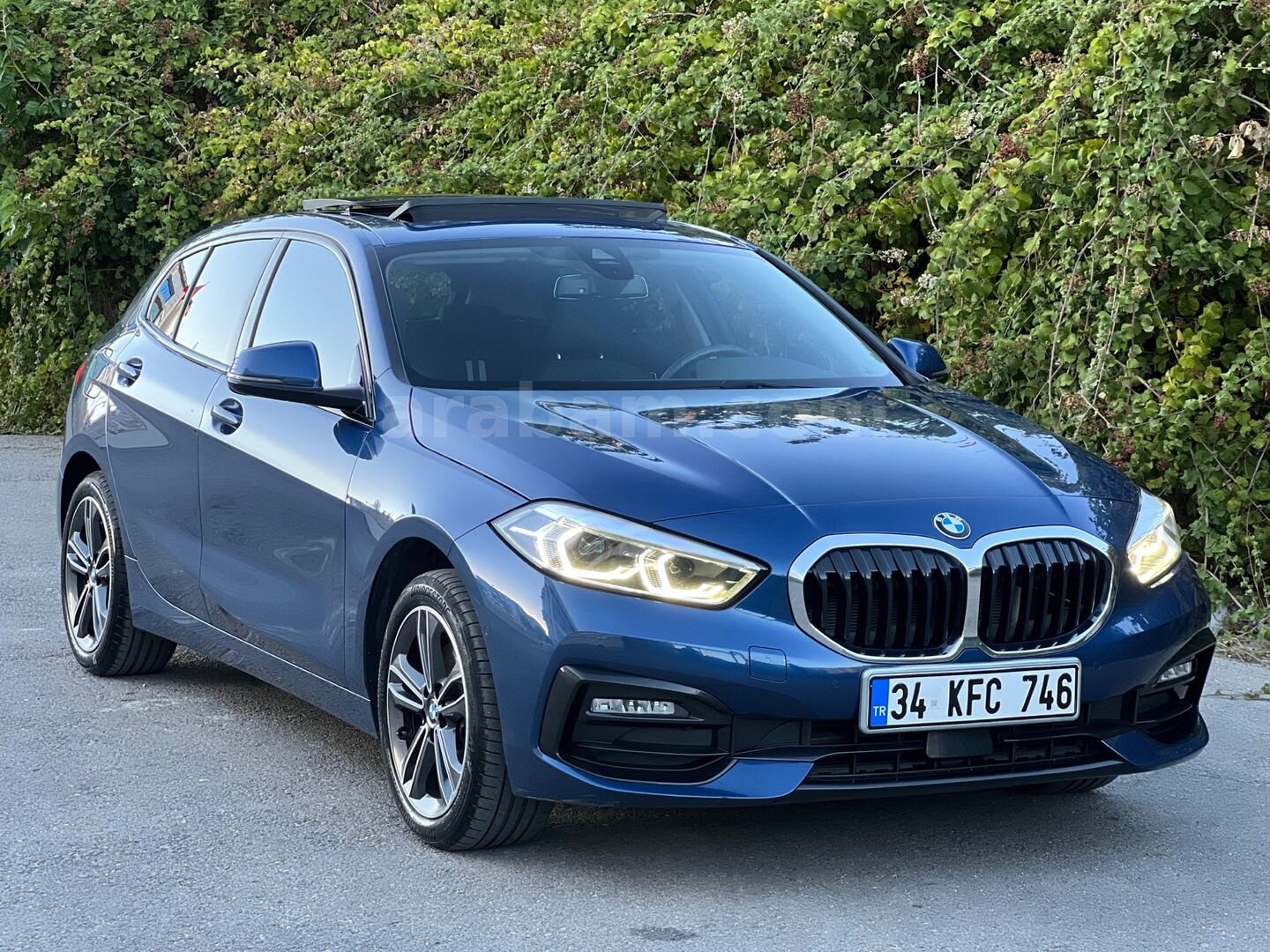 Galeriden BMW 1 Serisi 118i Sport Line 2023 Model İstanbul 40.000 km Mavi 5