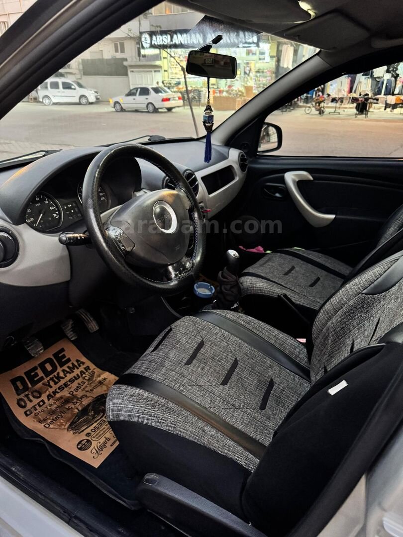 Sahibinden Dacia Sandero 1.5 dCi Stepway 2011 Model Kahramanmaraş 307.000 km Gri (Gümüş) 7