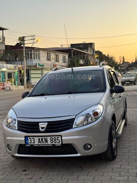 Sahibinden Dacia Sandero 1.5 dCi Stepway 2011 Model Kahramanmaraş 307.000 km Gri (Gümüş)