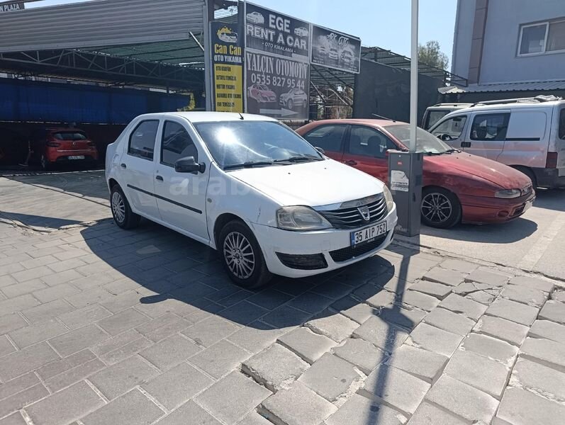 Galeriden Dacia Logan 1.5 dCi Ambiance 2012 Model İzmir 400.000 km Beyaz