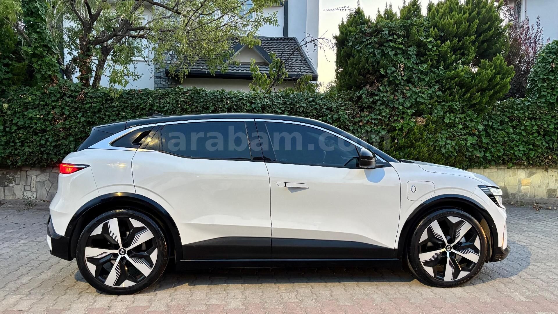 Sahibinden Renault Megane E-Tech Techno 2023 Model Bursa 67.000 km Beyaz 6