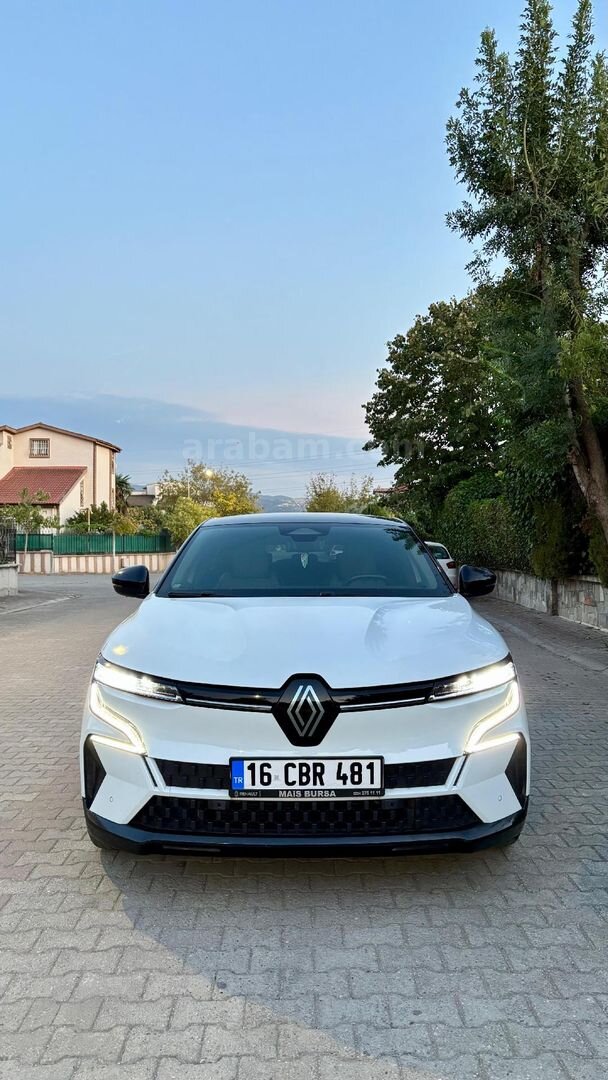 Sahibinden Renault Megane E-Tech Techno 2023 Model Bursa 67.000 km Beyaz 2