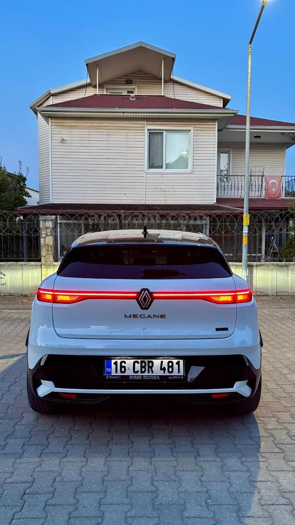 Sahibinden Renault Megane E-Tech Techno 2023 Model Bursa 67.000 km Beyaz 7