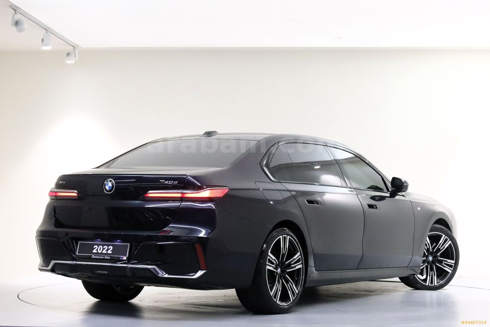 ÖZTORUN OTO - 2022 - BMW 740d xDrive - M Excellence 2