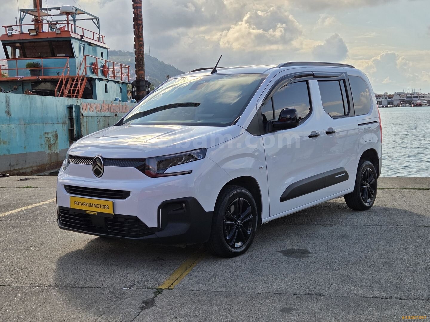 1.5 Blue Hdi Max | Geri Görüş & 4 Cam Oto | Bakımlı | Hatasız 1