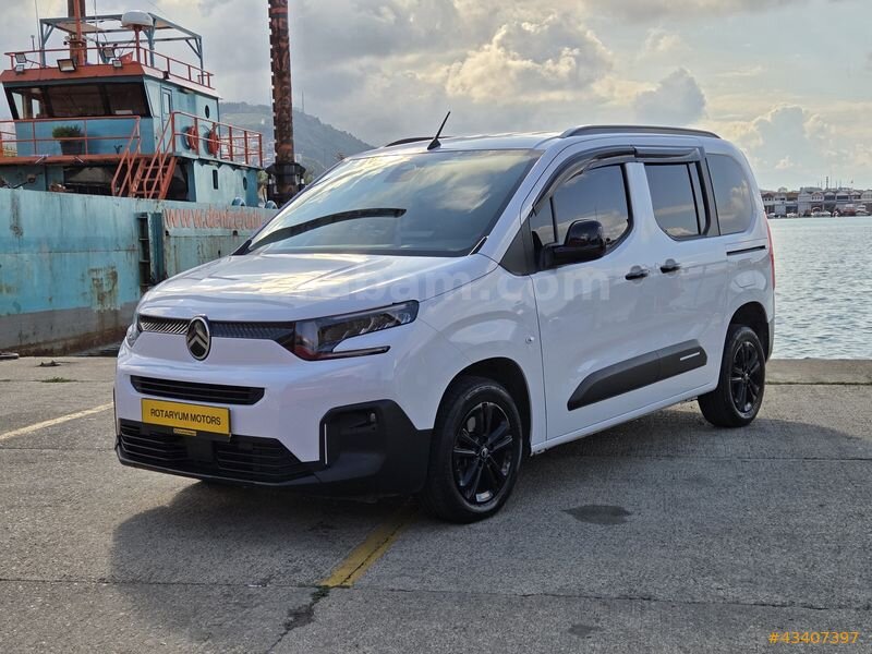 1.5 Blue Hdi Max | Geri Görüş & 4 Cam Oto | Bakımlı | Hatasız