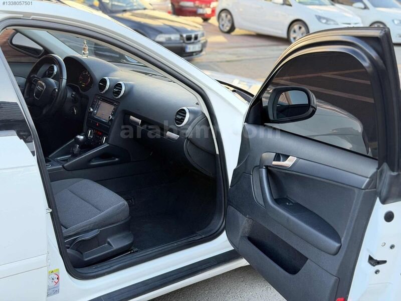 CANDOST AUTO'DAN CAM TAVANLI AUDİ A3 4