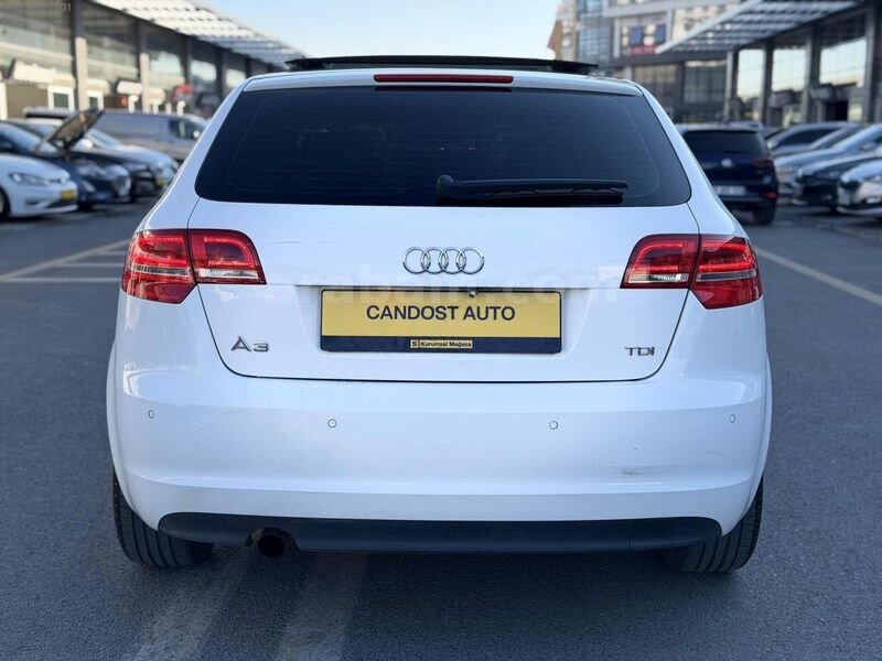 CANDOST AUTO'DAN CAM TAVANLI AUDİ A3 6