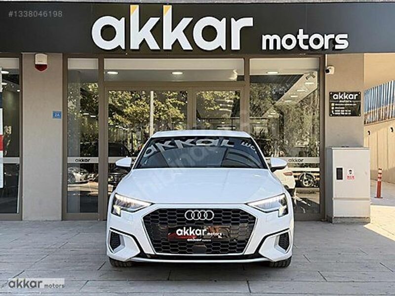 AKKAR MOTORS'DAN 2021 A3 HYBRİD HATASIZ BOYASIZ/K.KART 12 TAKSİT