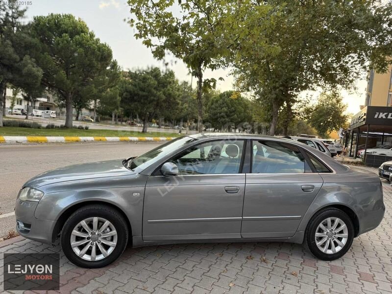 AUDİ A4 2.0 TDİ OTOMATİK UYGUN RAKAM 4