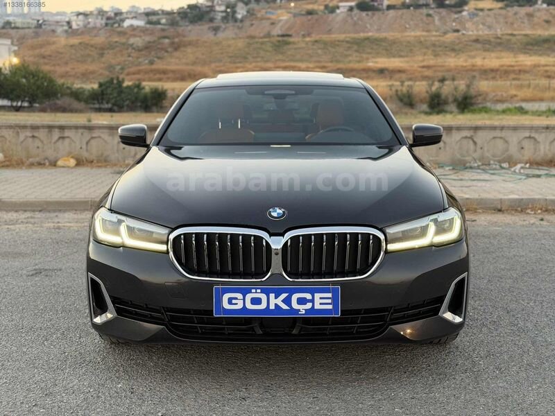 BMW 520i LUXURY LİNE BOYASIZ HATASIZ SERVİS BAKIMLI