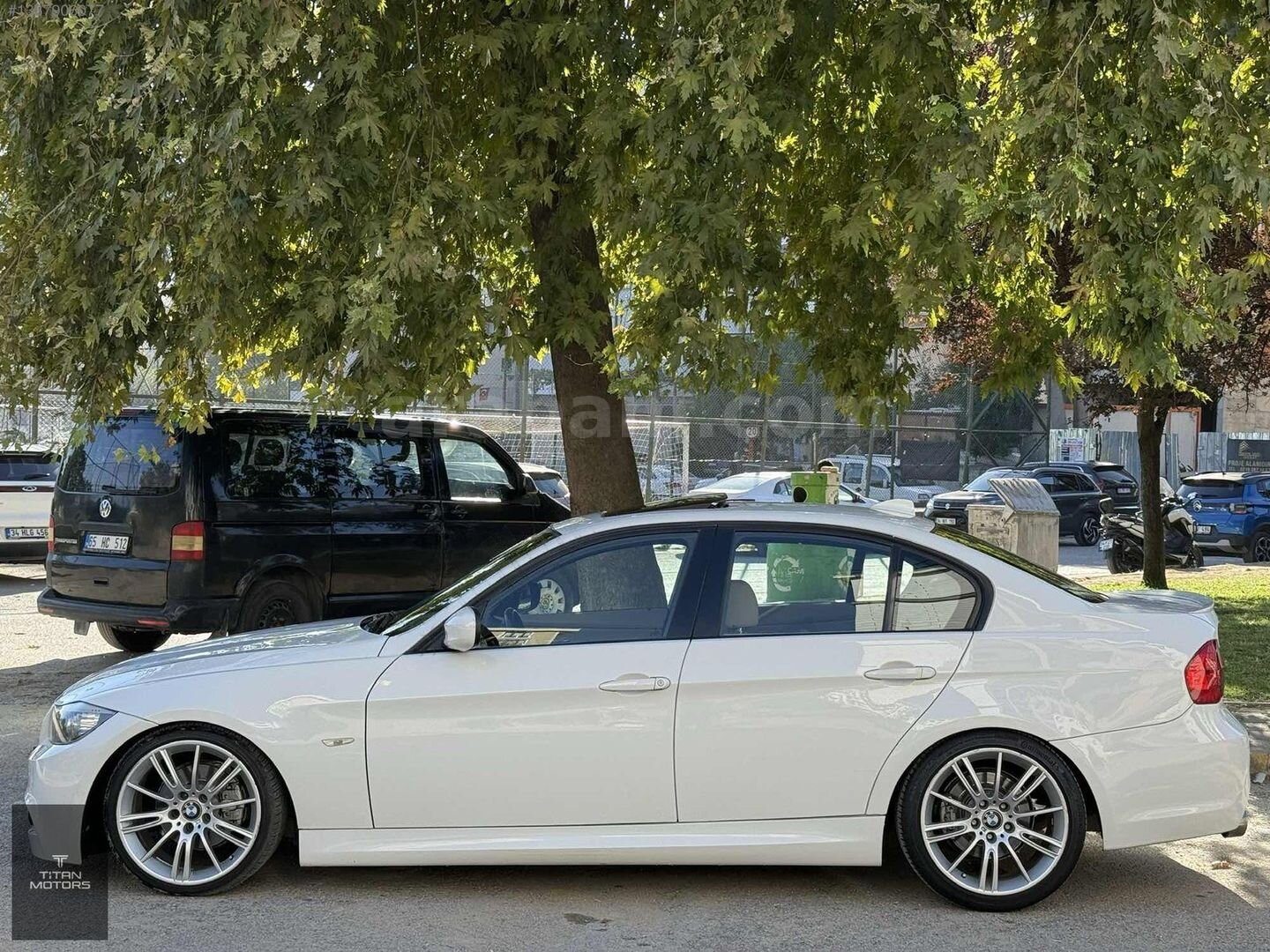 TİTAN MOTORS BMW 32Oi LCİ SUNROOF-MERCEK-ISITMA-ELKT.PERDE 2