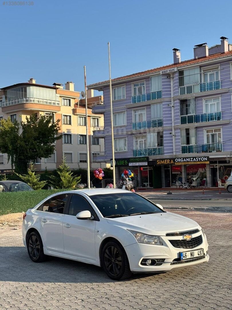 2012 MODEL BAKIMLI TEMİZ 1.6 BENZİN LPG MANUEL CRUZE 1