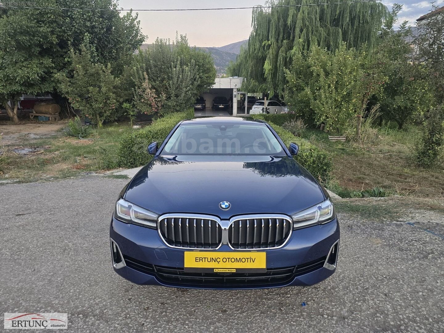 2022 87.0000 KM 520d xDrive Luxury Line FULL SERVİS BAKIMLI 1