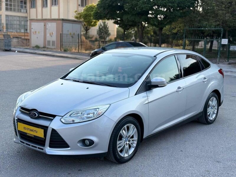 DEĞİŞENSİZ + HATASIZ + 2013 MODEL + 165.000 KMDE + FOCUS
