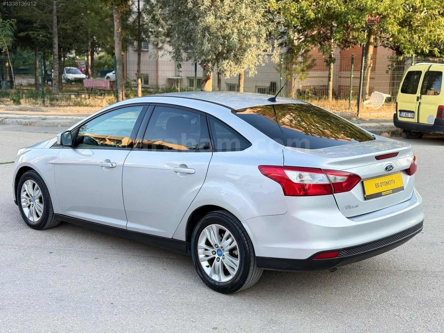 DEĞİŞENSİZ + HATASIZ + 2013 MODEL + 165.000 KMDE + FOCUS 4
