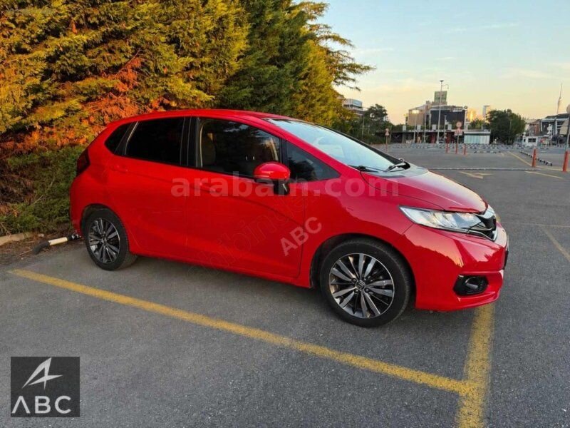?BC | 2018 MODEL 61.000 KM'DE HONDA JAZZ 1.3 ELEGANCE