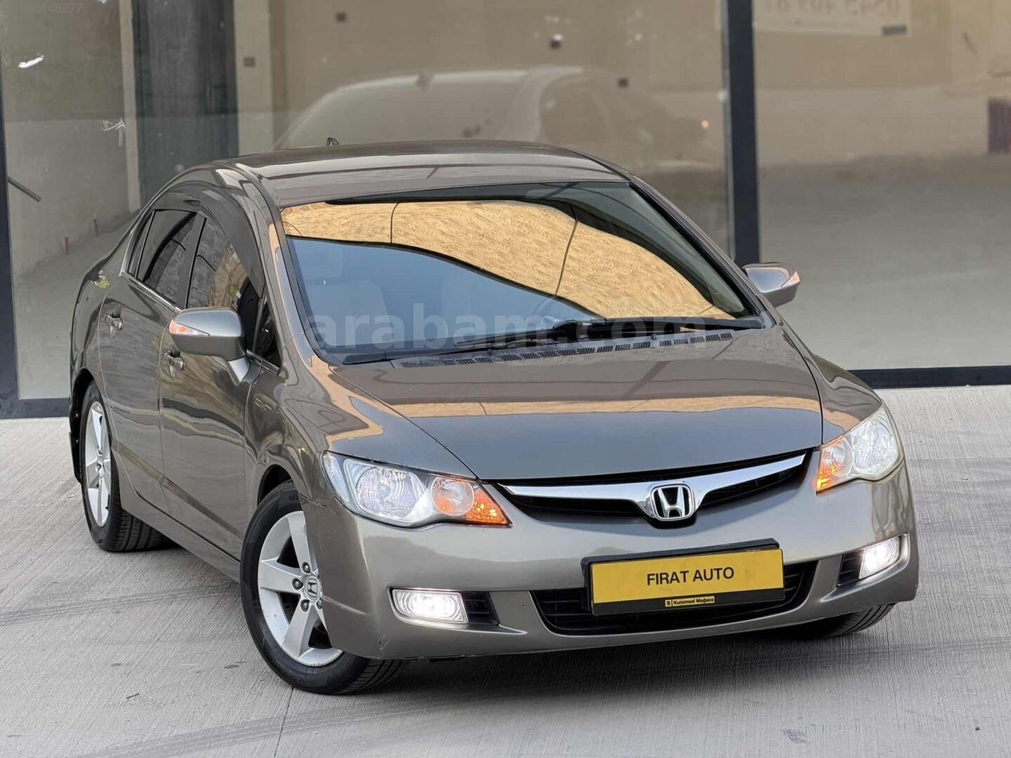 HONDA CİVİC 1.6 İ-VTEC PREMİUM DÜŞÜK KM EMSALSİZ TEMİZLİKTE 5