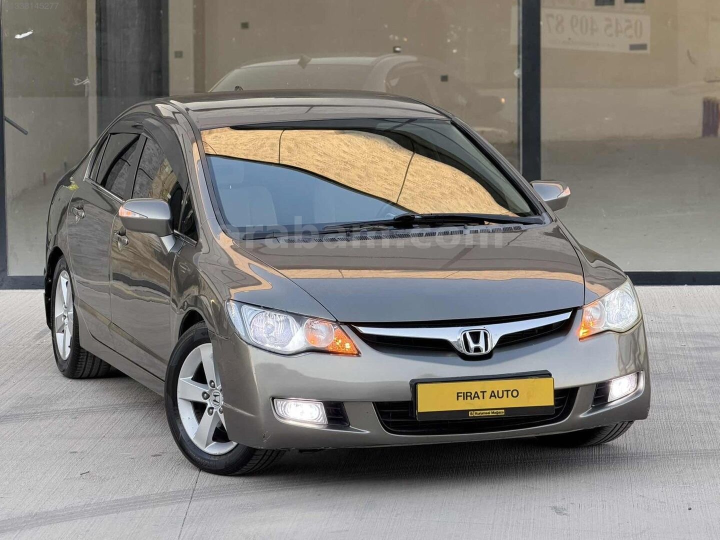 HONDA CİVİC 1.6 İ-VTEC PREMİUM DÜŞÜK KM EMSALSİZ TEMİZLİKTE 7