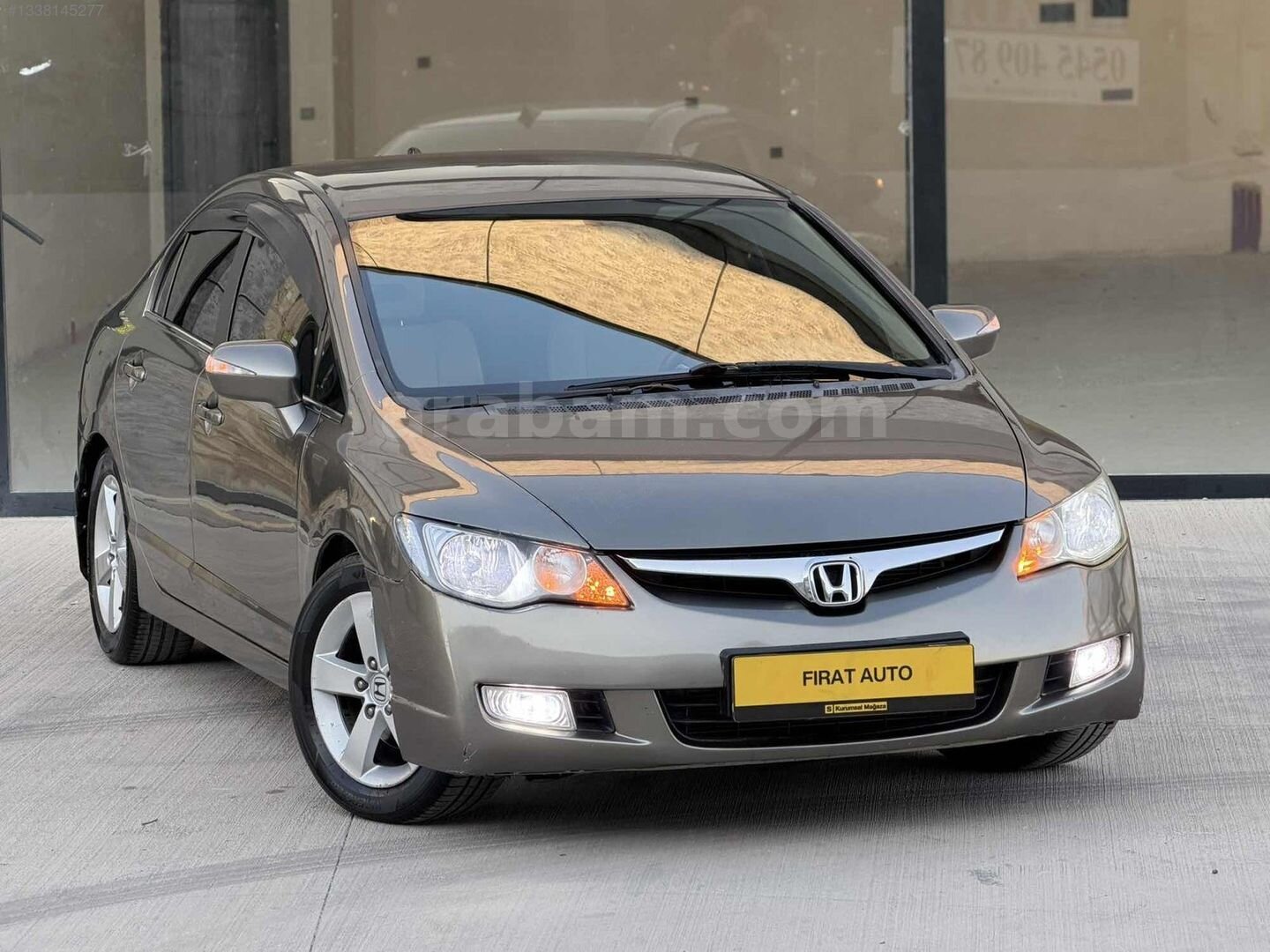 HONDA CİVİC 1.6 İ-VTEC PREMİUM DÜŞÜK KM EMSALSİZ TEMİZLİKTE 6