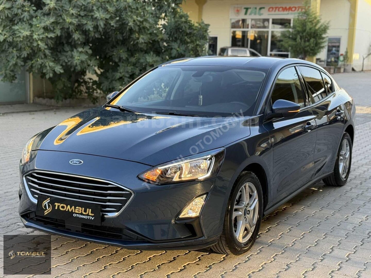 TOMBUL'DAN FORD FOCUS 1.5 Ti-VCT HATASIZ BOYASIZ SERVİS BAKIMLI 4