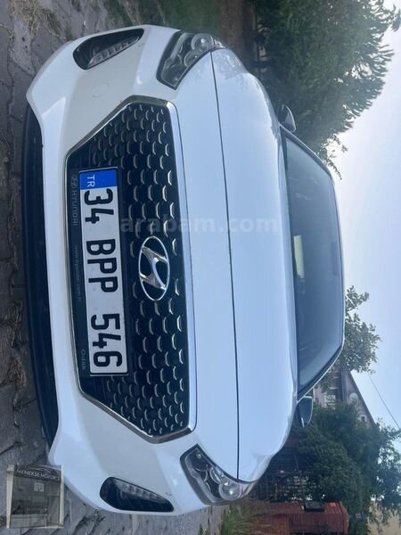 İLK EL HYUNDAİ İ30 1.6CRDİ ELİTE PLUS 104.000 KM CAM TAVAN