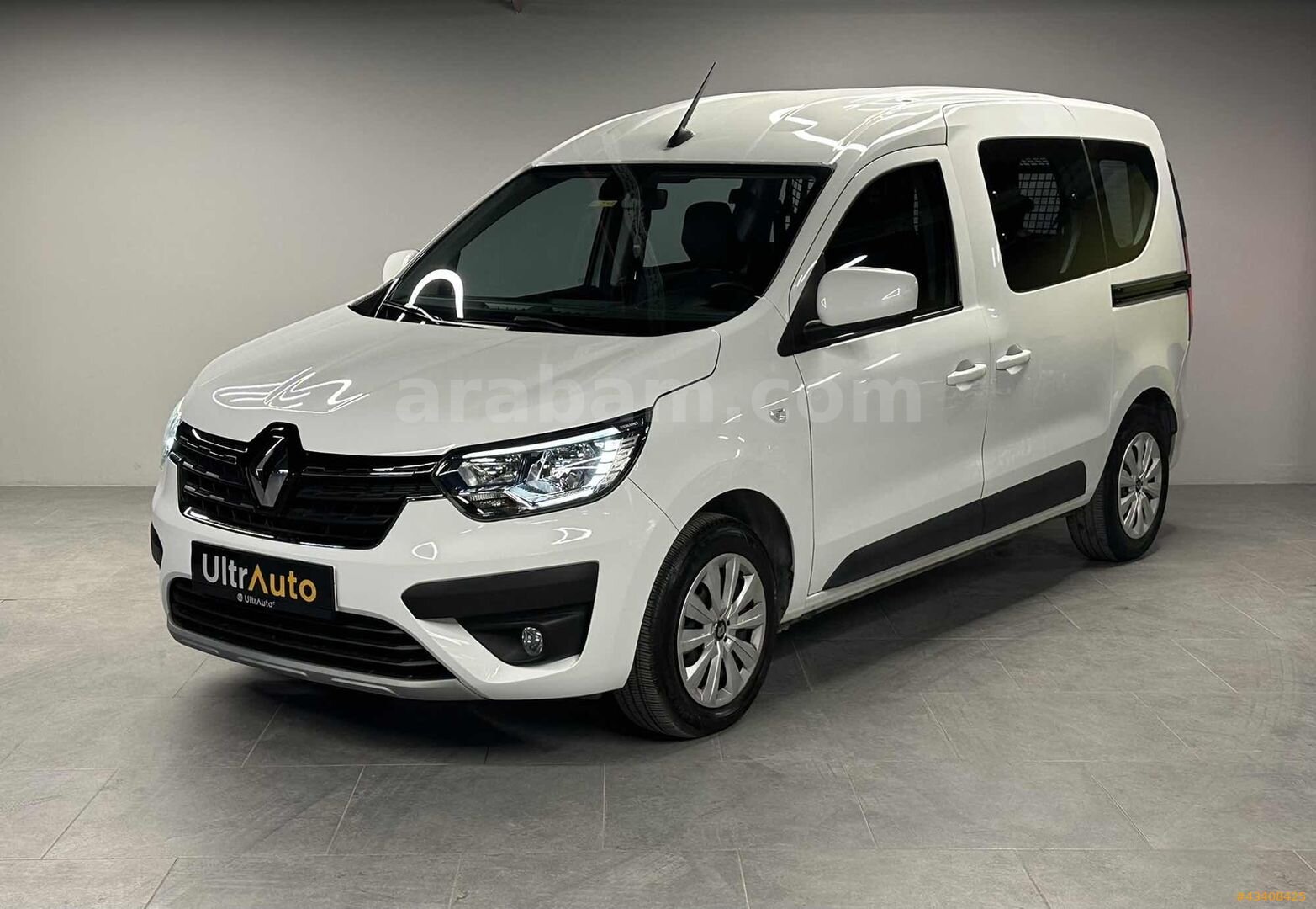 "ULTRAUTO" 2023 EXPRESS 1.5 BlueDCI JOY 47,200KM CARPLAY 3