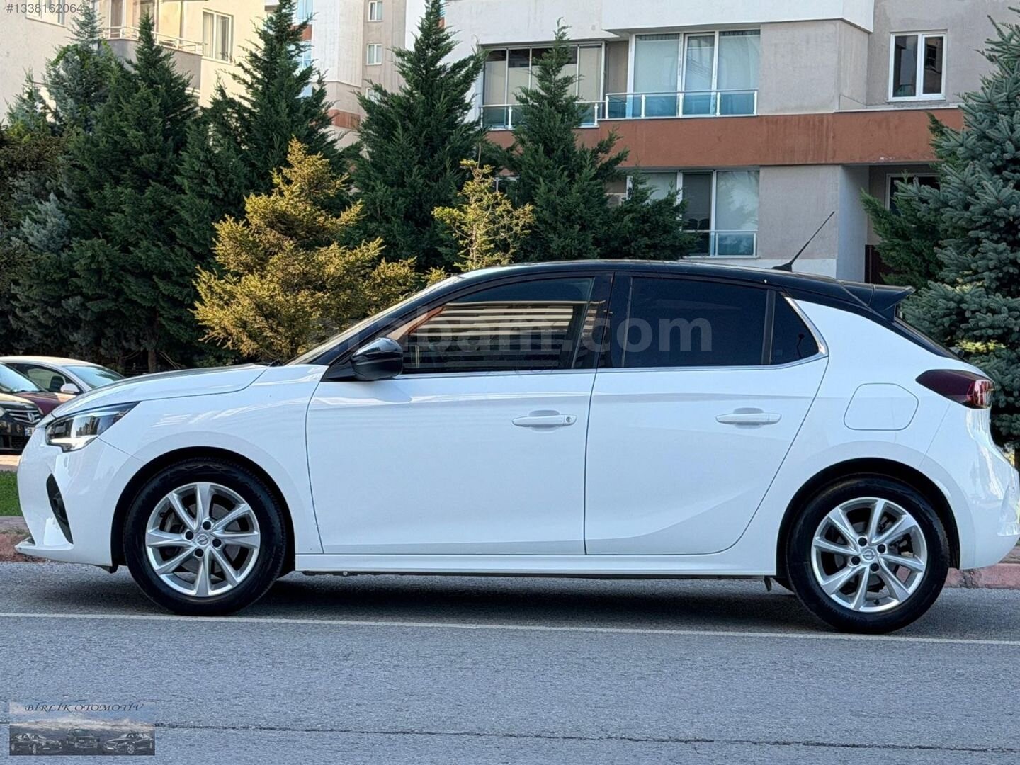 HATASIZ OTOMATİK CAM TAVAN 2023 39 BİN KM 1.2T ELEGANCE 7