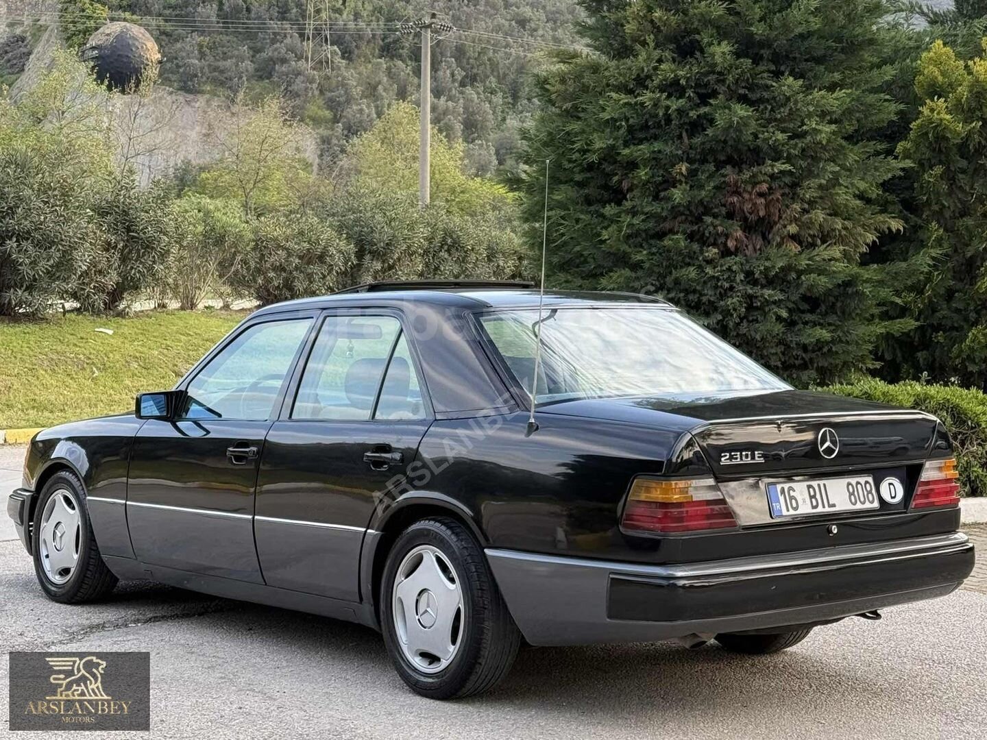ARSLANBEY MOTORSTAN NADİR TEMİZLİKTE MERCEDES W124 7