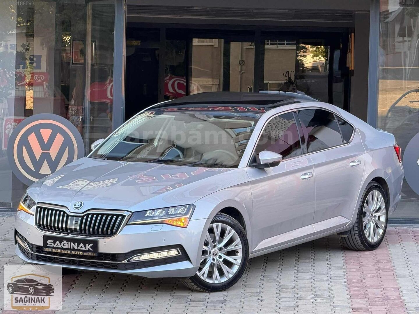 SAĞINAK AUTO SKODA SUPERB 1.5 TSI HATASIZ BOYASIZ SIFIR AYARINDA 4